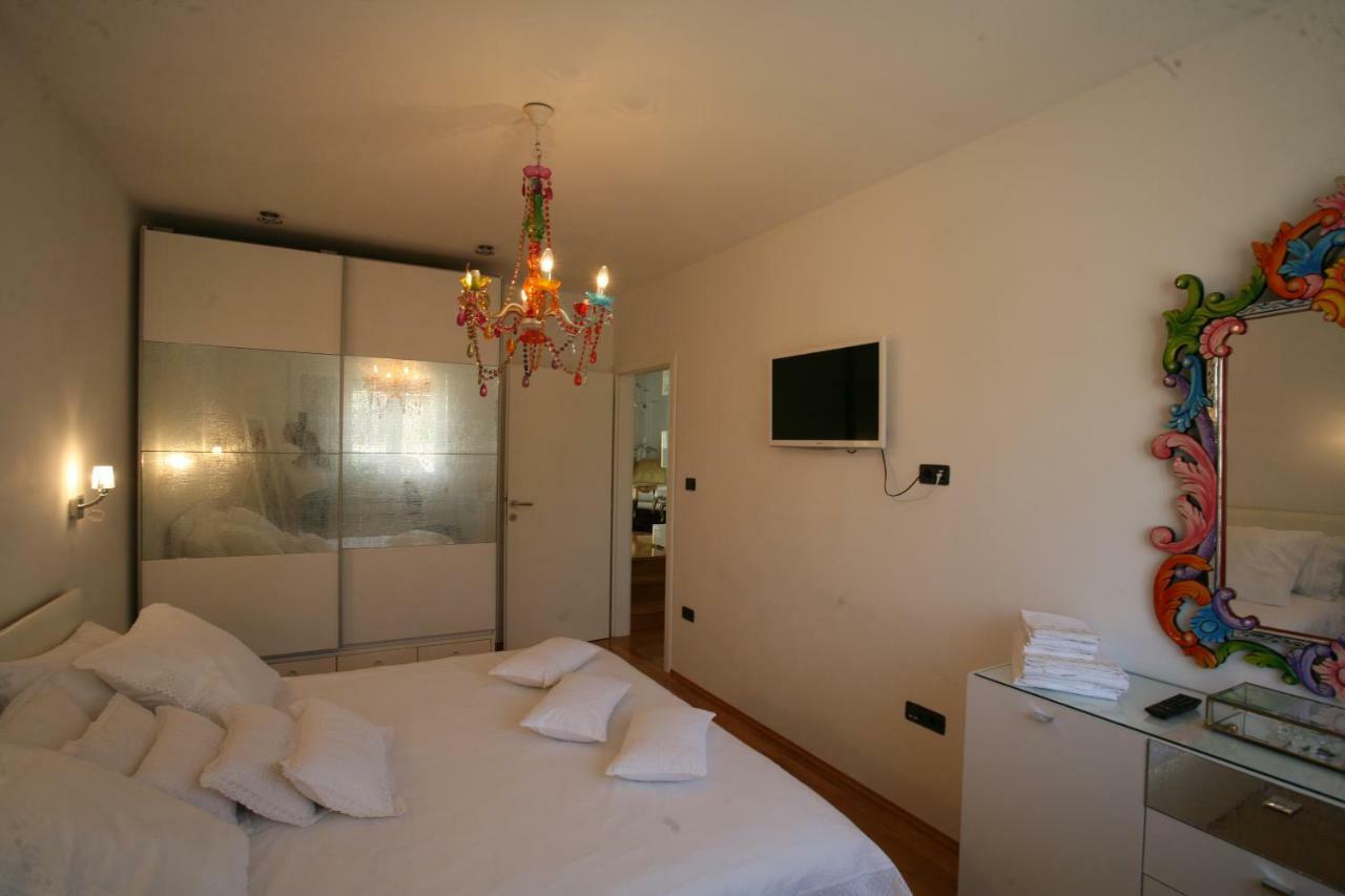 Domus Apartments Traù Esterno foto